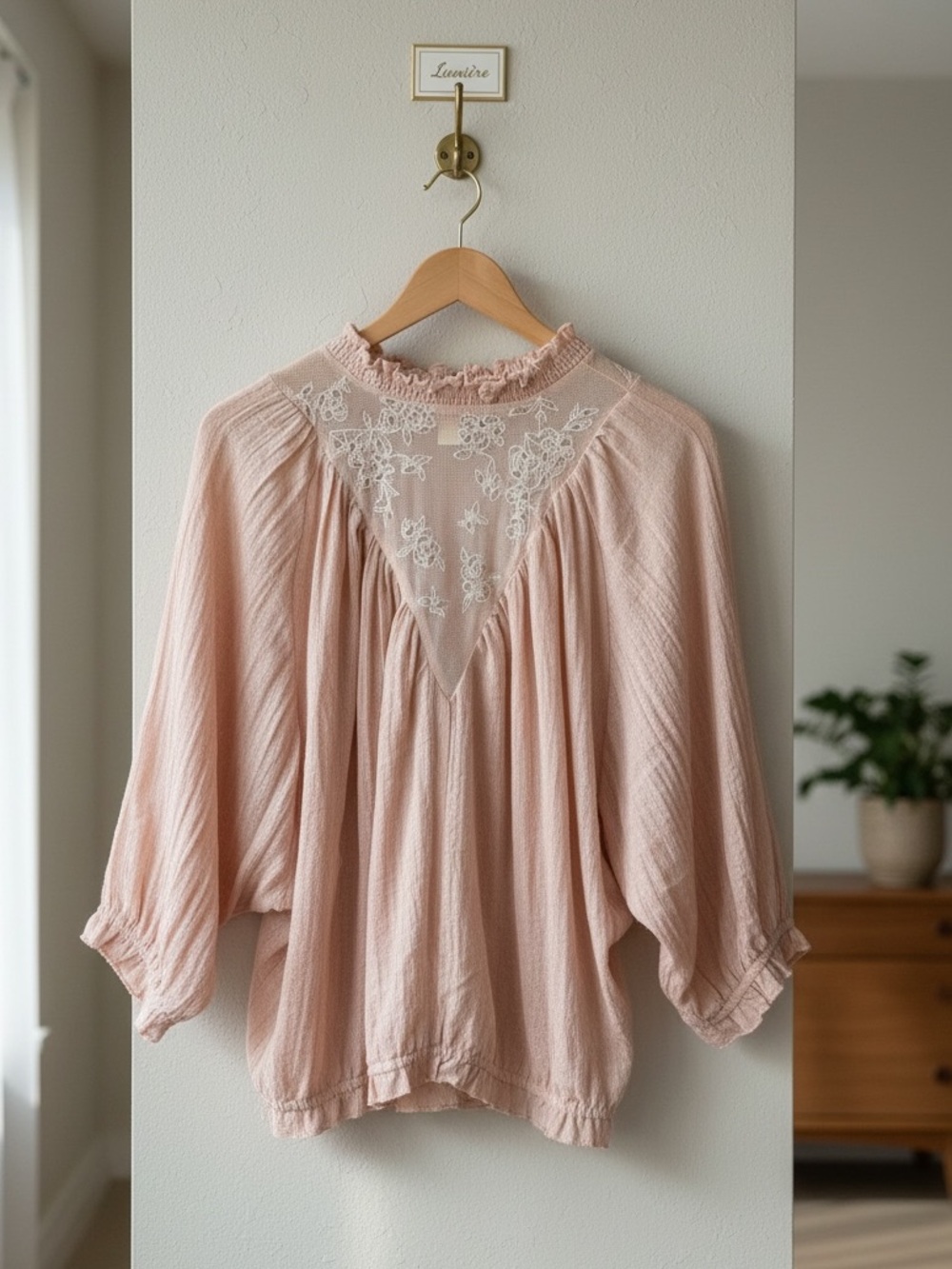 Listicle Blush Pink Boho Gauze w/ Lace Inset & Puff Sleeves Blouse Size S